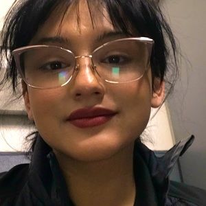 Meet your Posher, Yesica